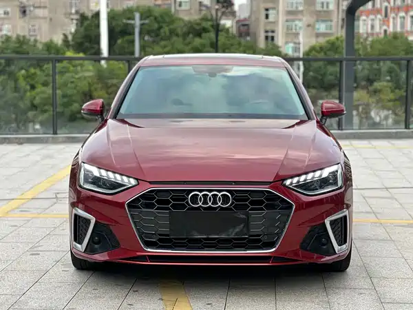 Audi A4L 2020