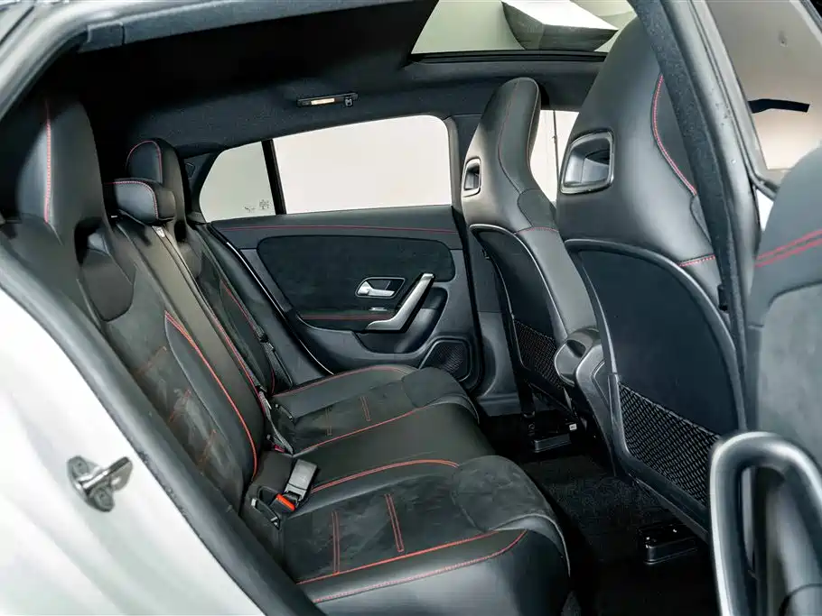 Mercedes-Benz CLA 2021 — фото 20