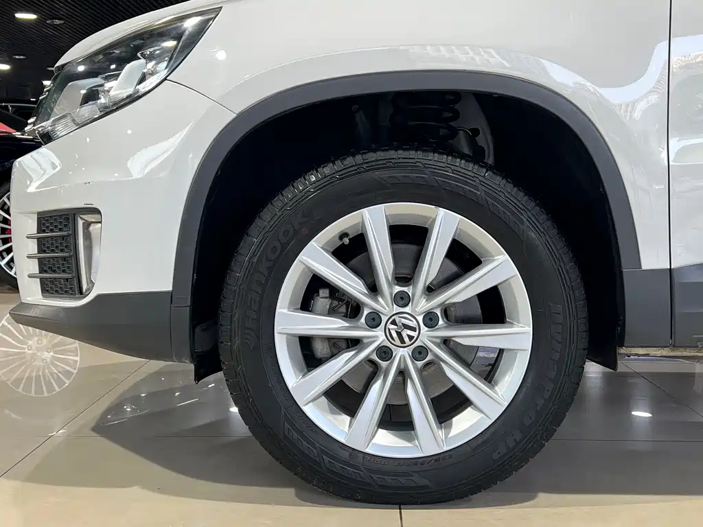 Volkswagen Tiguan 2017 — фото 10