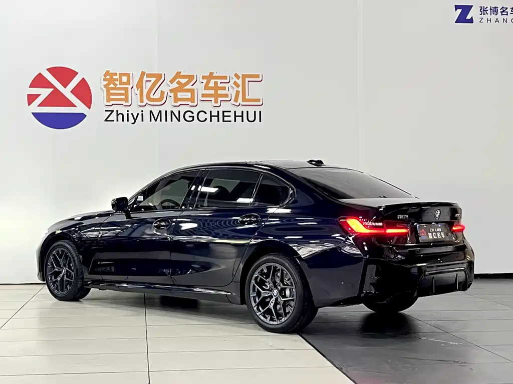 BMW 3 Series 2025 — фото 15