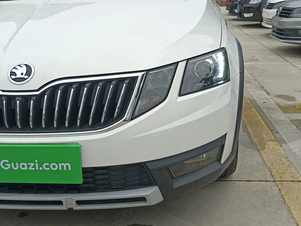 Skoda Octavia 2018 — фото 24