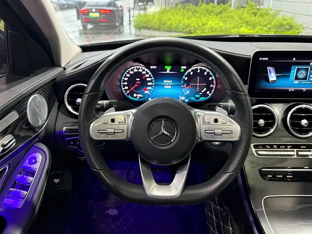 Mercedes-Benz C-Class 2020 — фото 11
