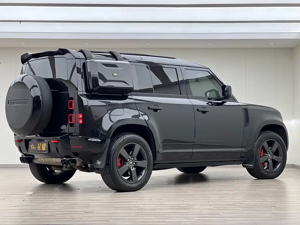 Land Rover Defender 2022 — фото 5