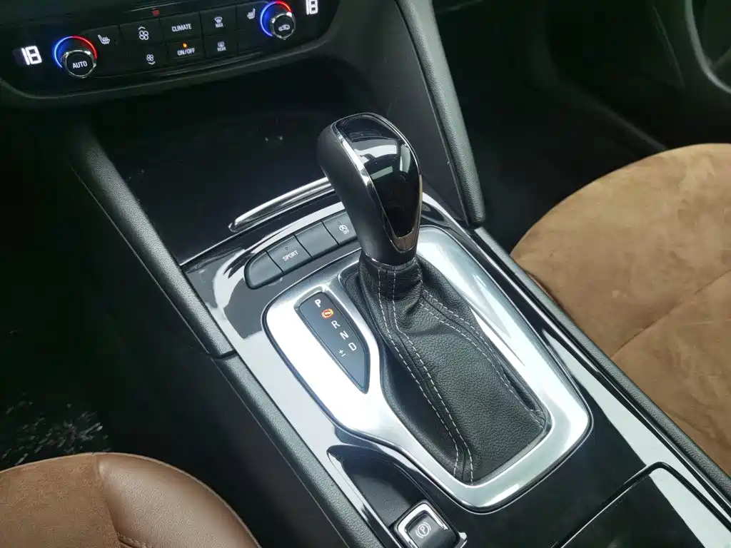 Buick Regal 2019 — фото 13