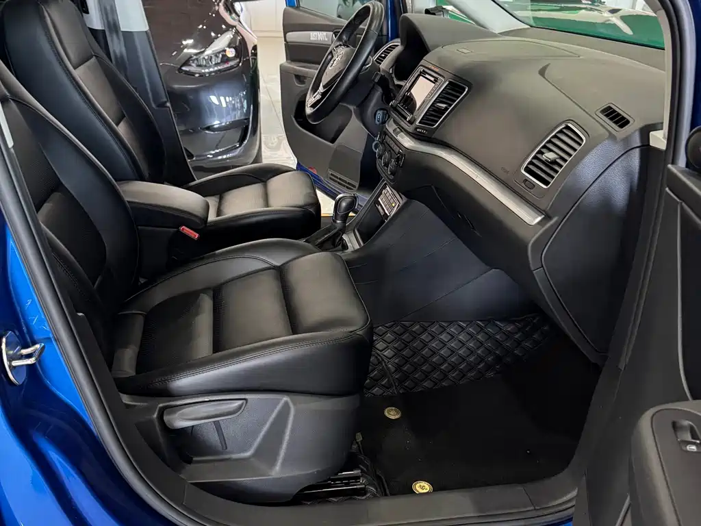 Volkswagen Sharan 2018 — фото 11