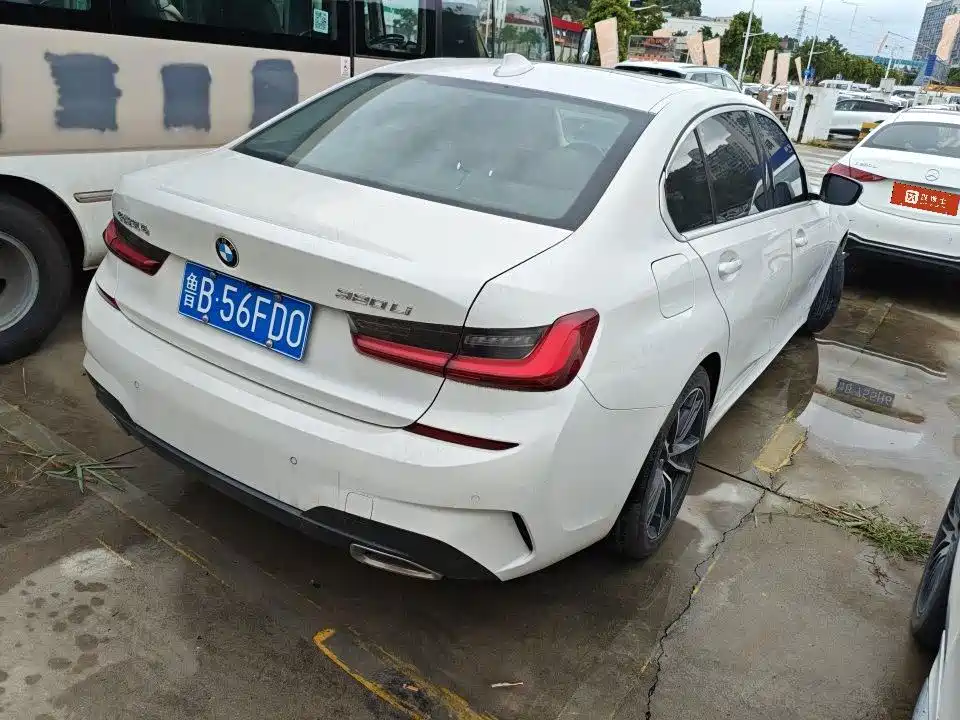 BMW 3 Series 2022