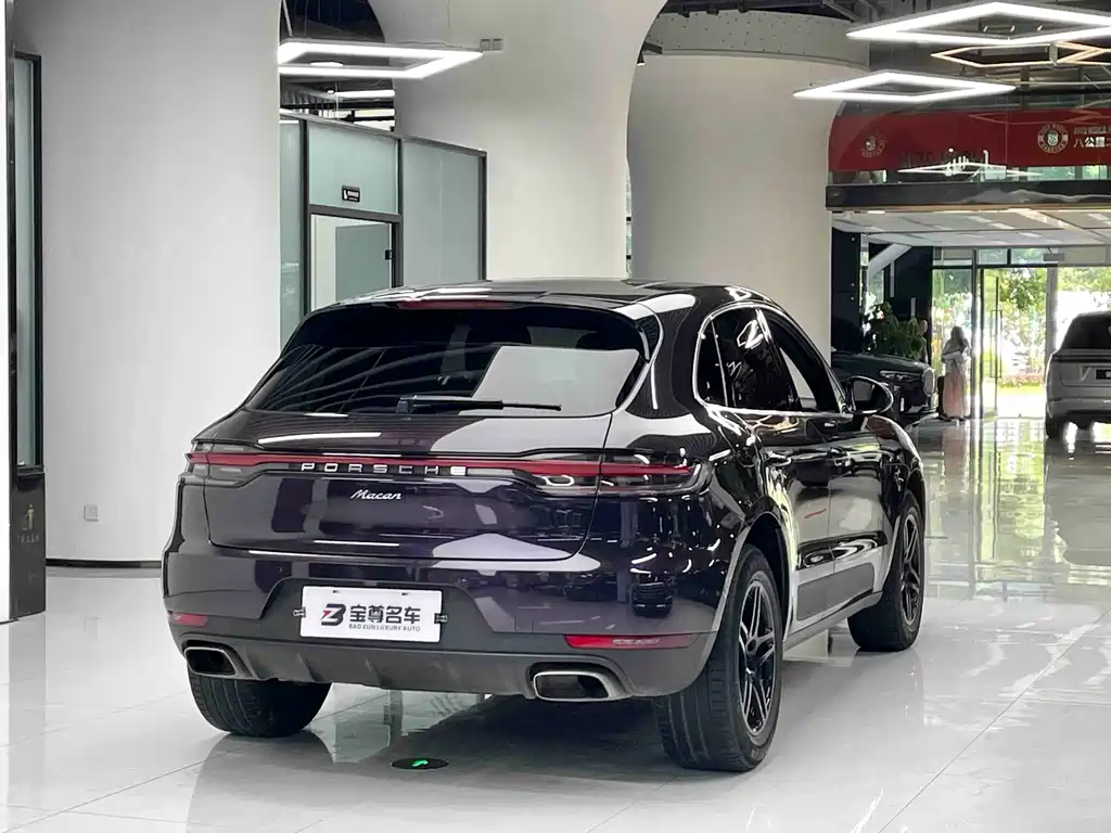 Porsche Macan 2020 — фото 20