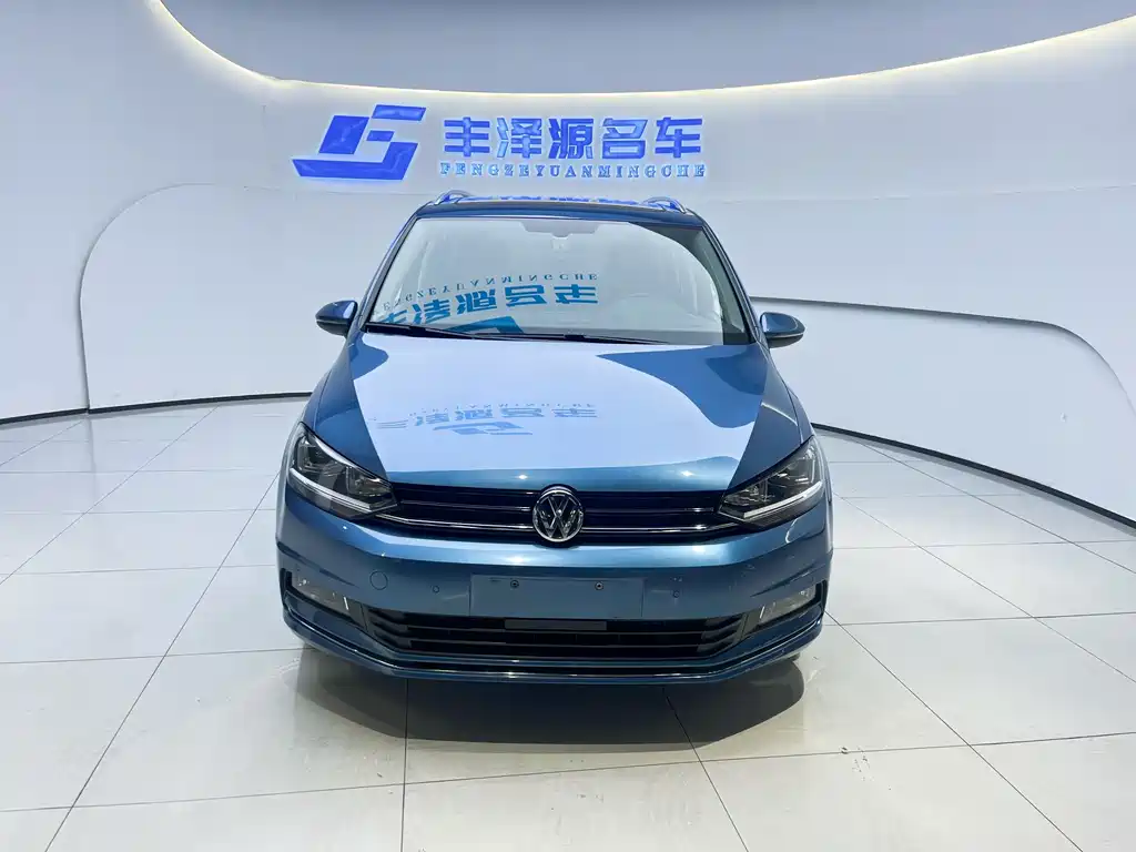 Volkswagen Touran 2019 — фото 3