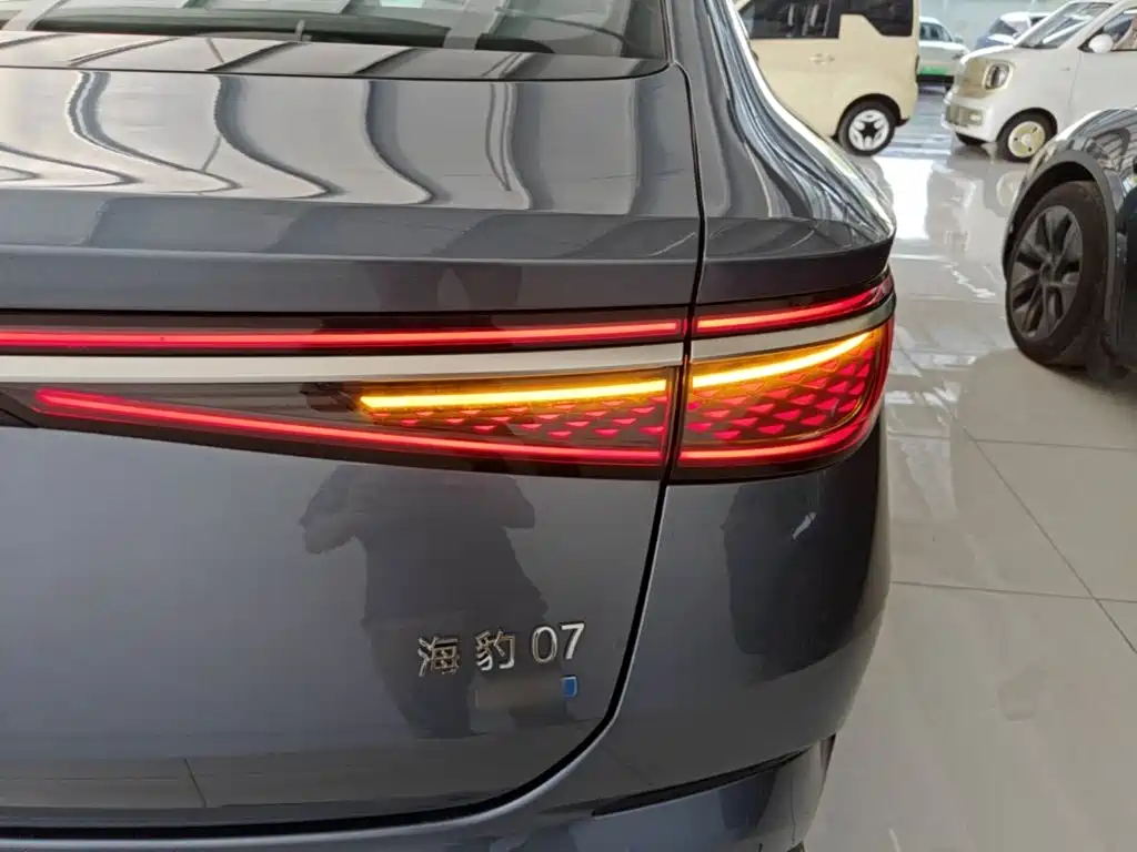 BYD Seal 07 DM-i 2026 — фото 8