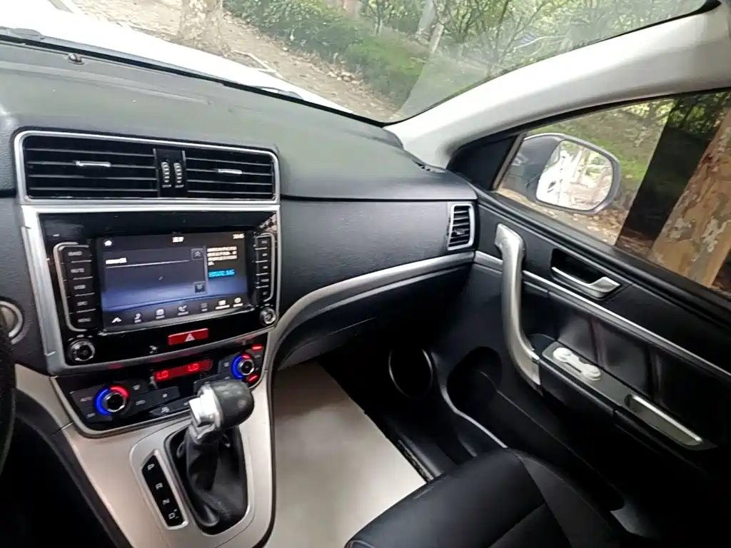 Haval M6 2020 — фото 13