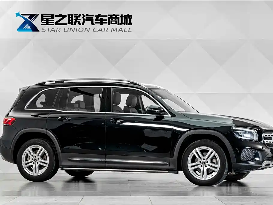 Mercedes-Benz GLB 2023