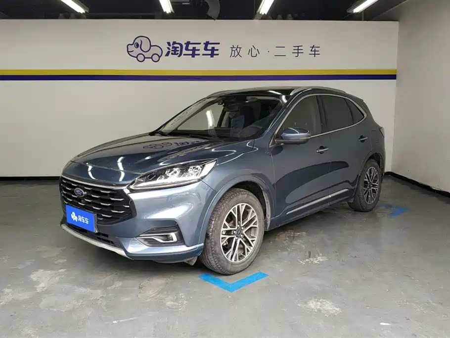 Ford Escape 2020 — фото 1