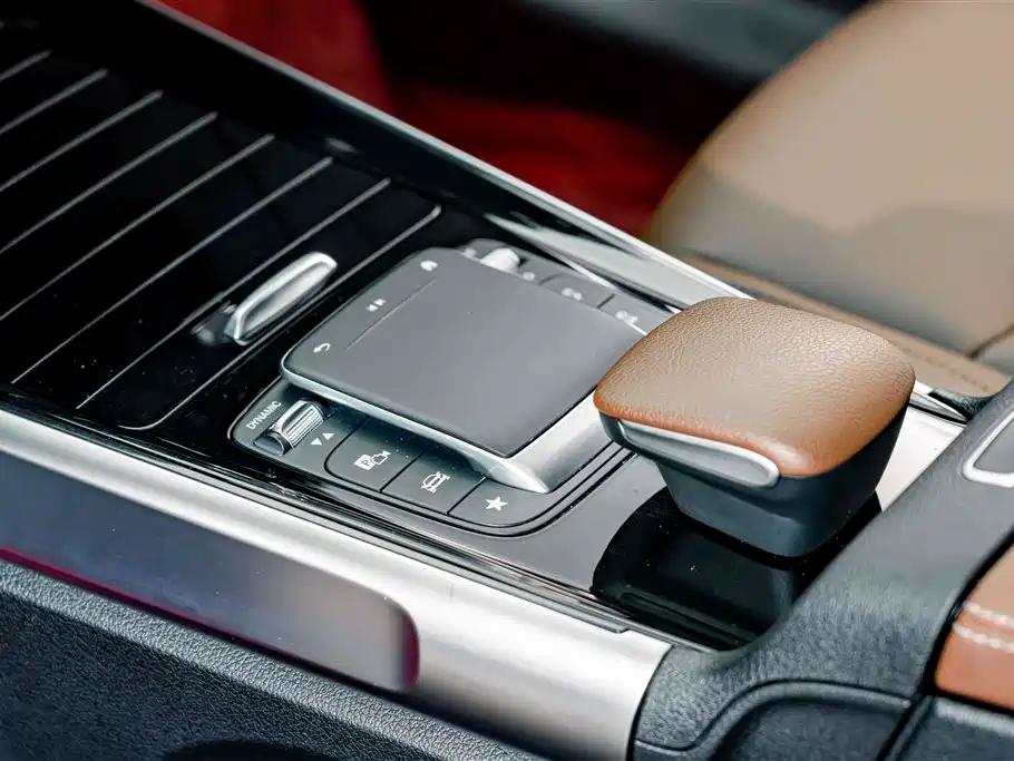 Mercedes-Benz GLB 2023 — фото 15