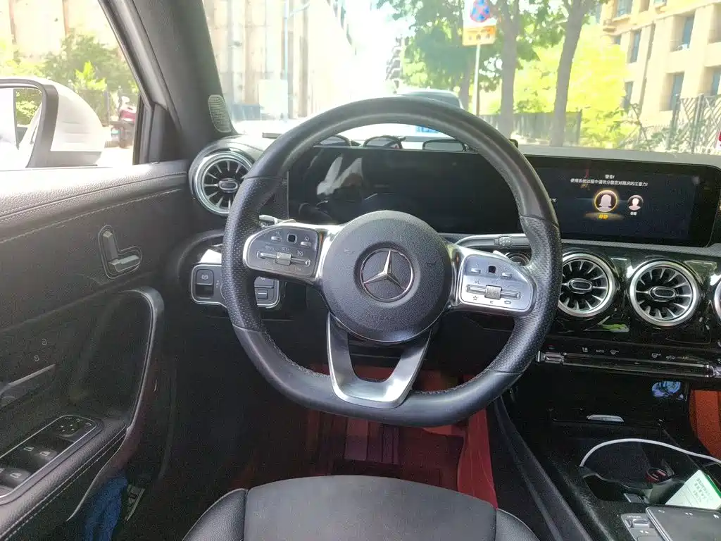 Mercedes-Benz A-Class 2021 — фото 3