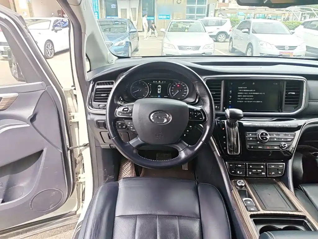 GAC Motor Trumpchi M8 2020 — фото 11
