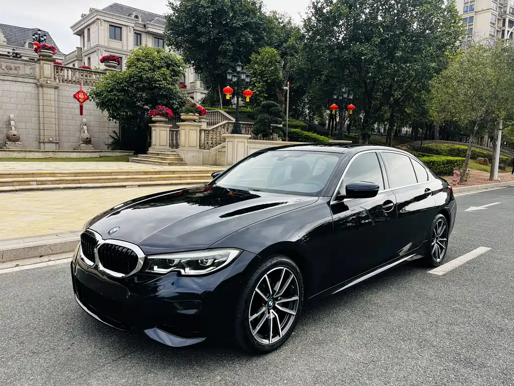 BMW 3 Series 2021 — фото 1