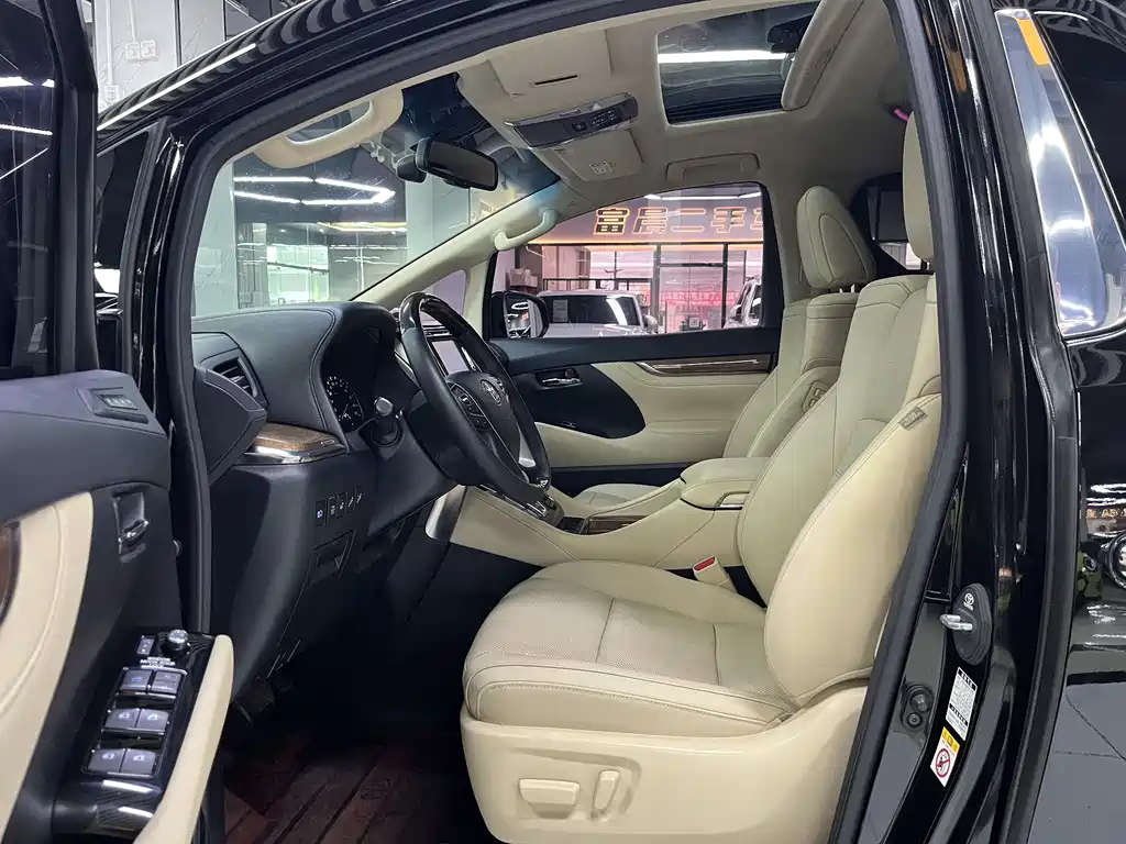 Toyota Alphard 2016 — фото 7