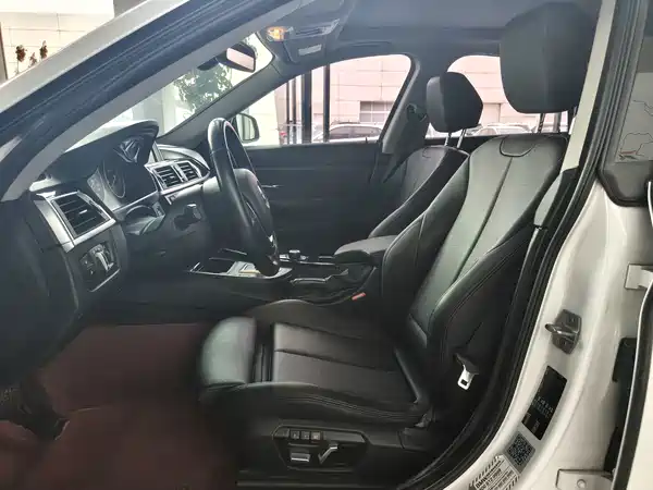 BMW 3 Series 2018