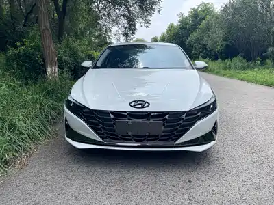 Hyundai Elantra 2023