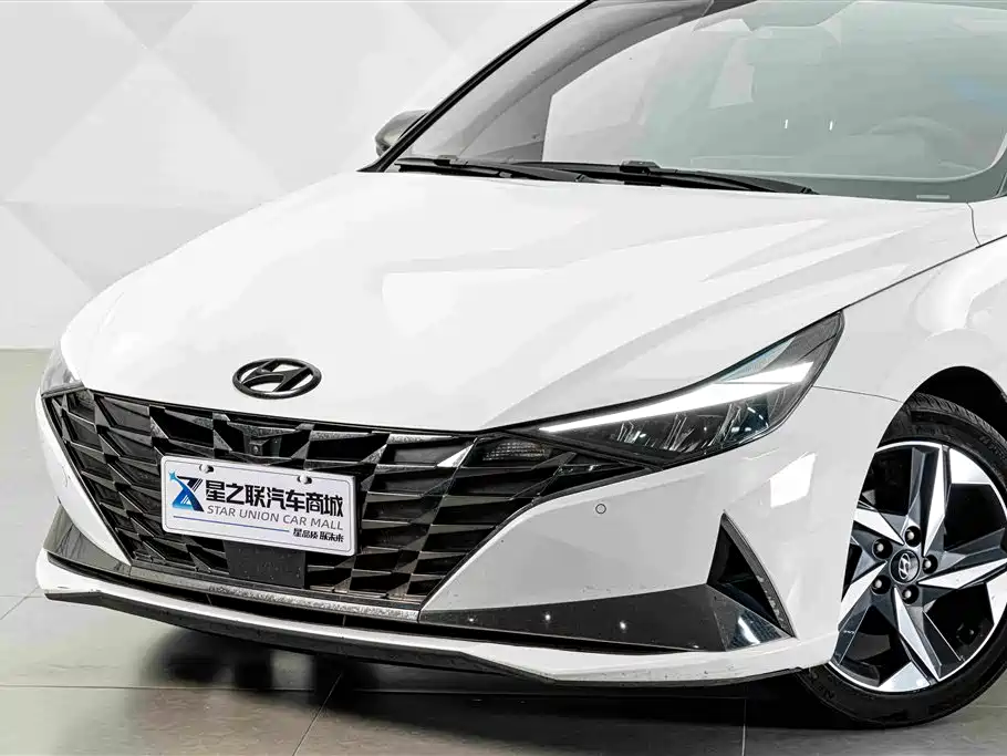 Hyundai Elantra 2021