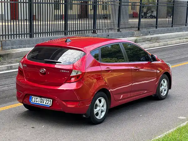 Hyundai Rui Yi 2014