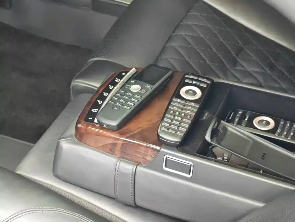 Mercedes-Benz S-Class AMG 2010 — фото 6