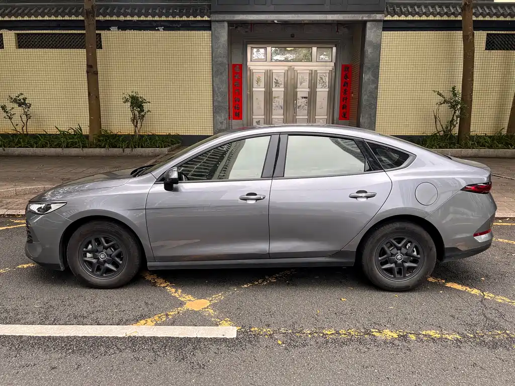 BYD Qin PLUS 2025 — фото 14
