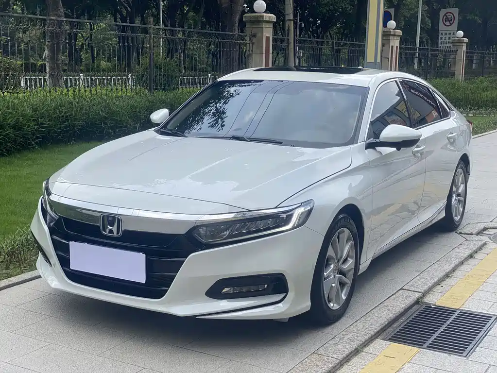 Honda Accord 2021 — фото 1