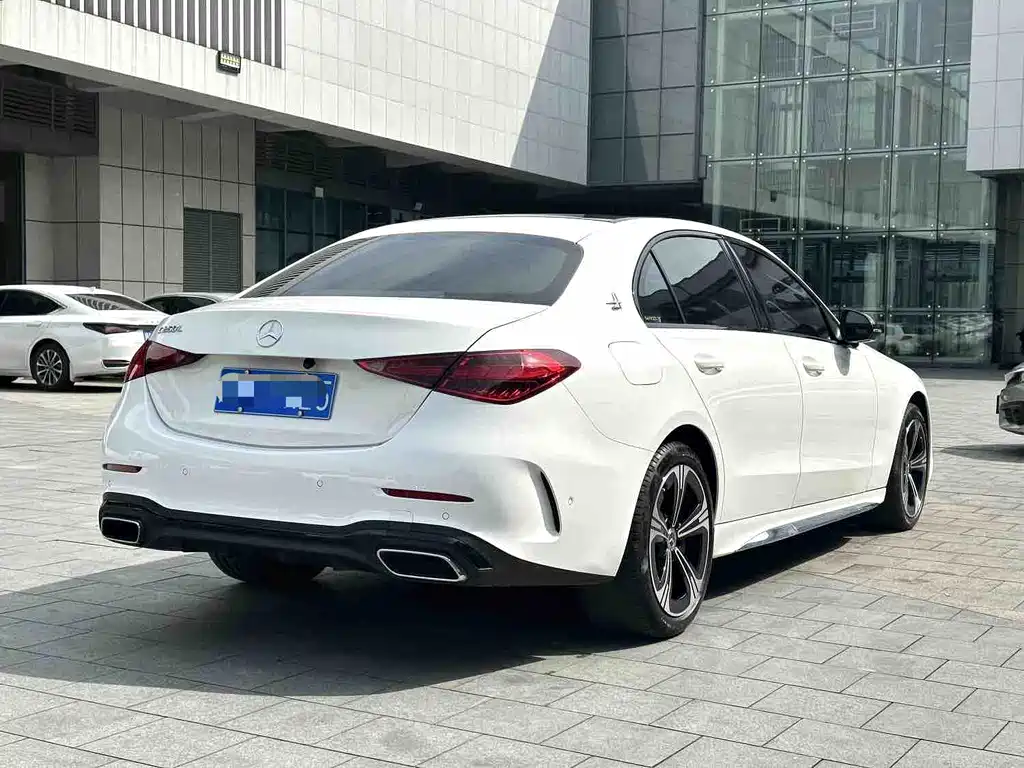 Mercedes-Benz C-Class 2022