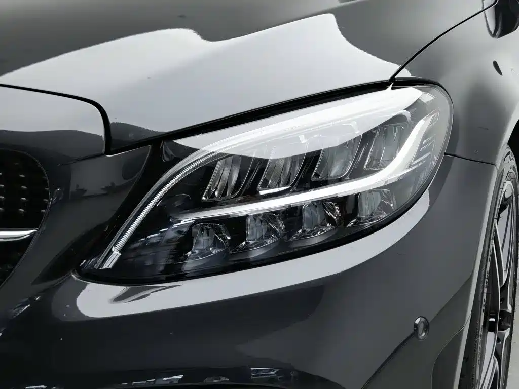Mercedes-Benz C-Class 2022