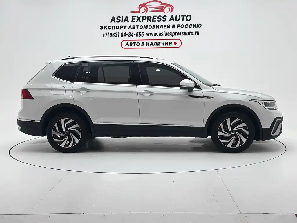 Volkswagen Tiguan L 2023 — фото 9