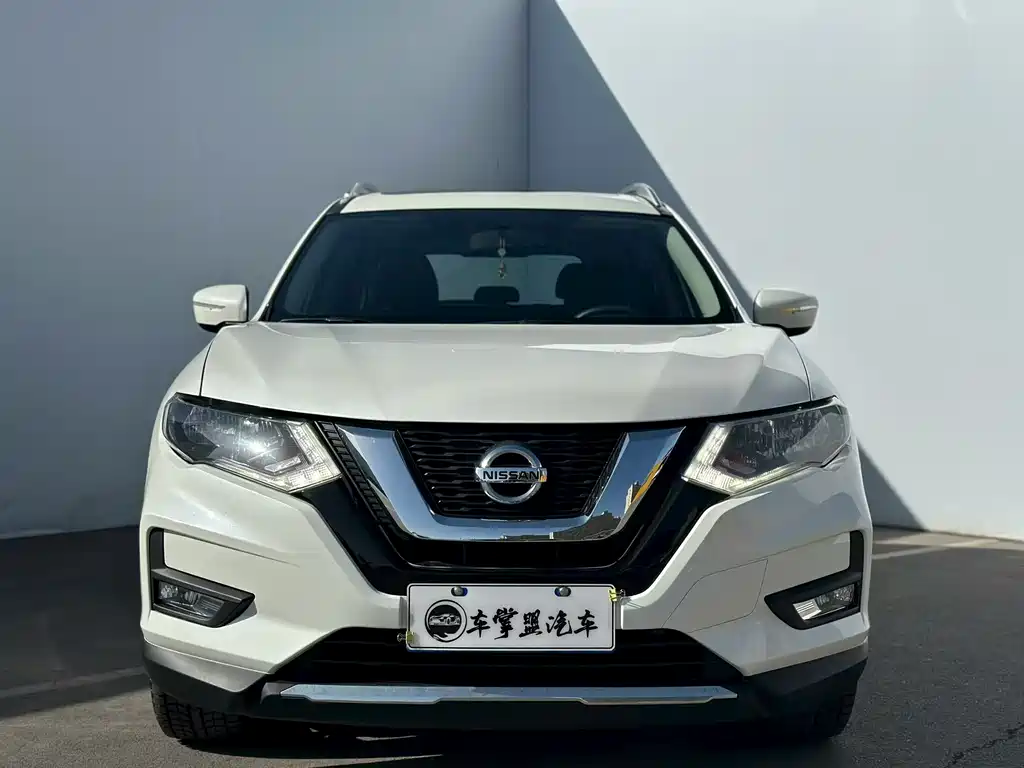 Nissan X-Trail 2017 — фото 2