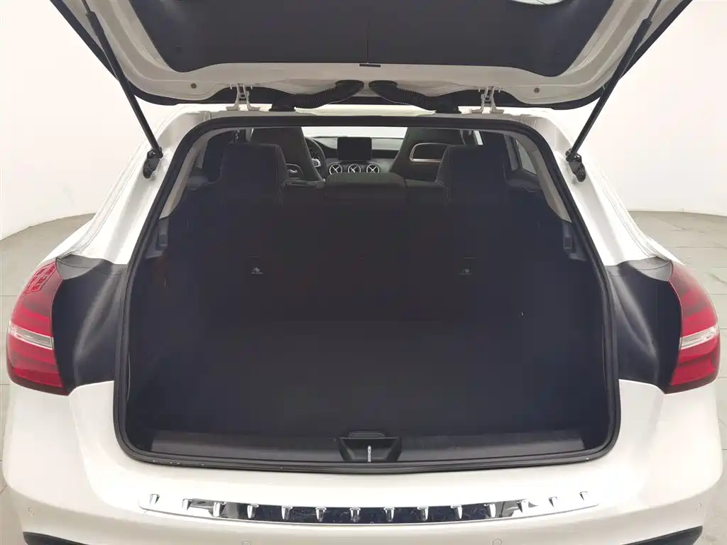Mercedes-Benz GLA 2019 — фото 16