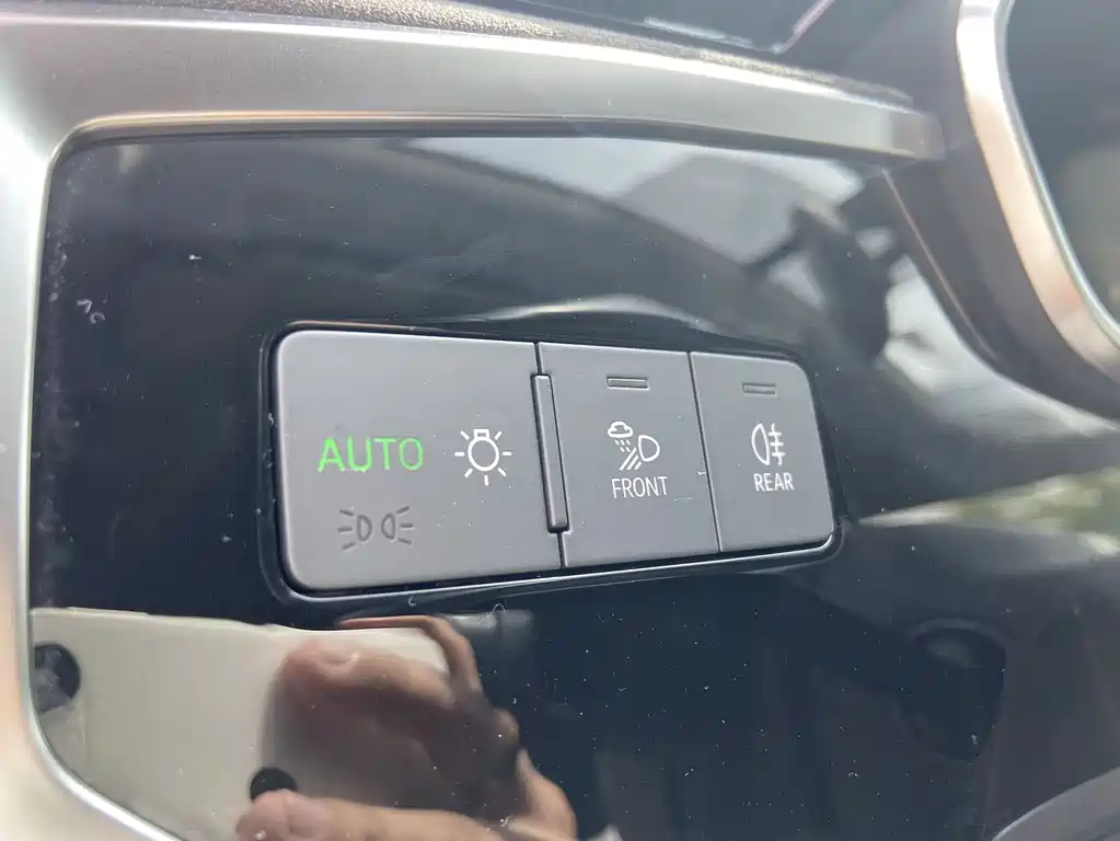 Audi Q3 2021 — фото 12