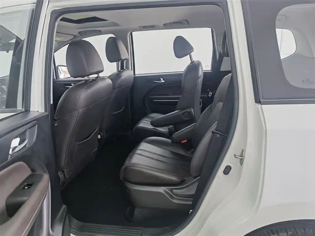 GAC Motor Trumpchi M6 2019 — фото 15