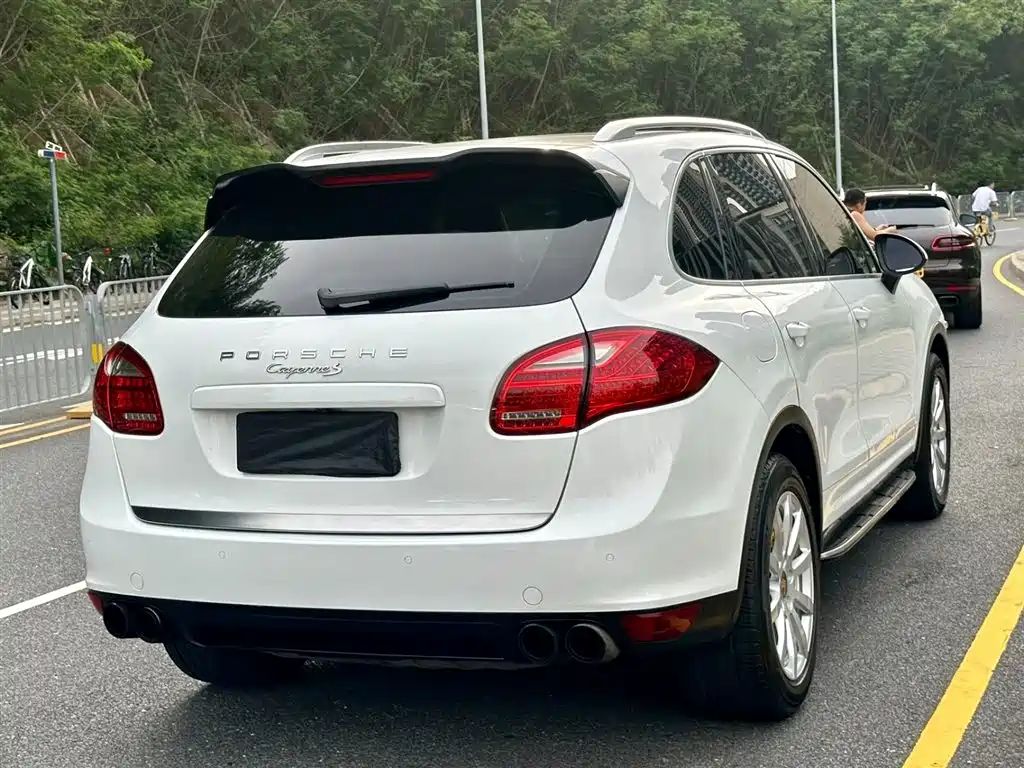 Porsche Cayenne 2014