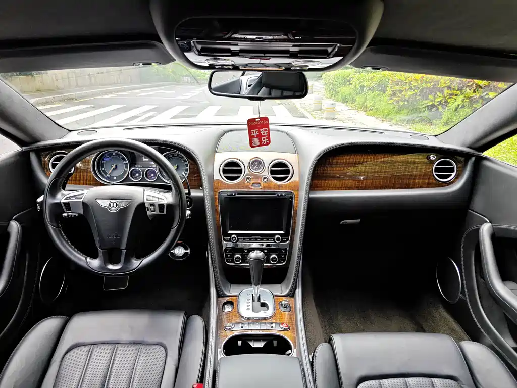 Bentley Continental 2013 — фото 7