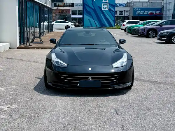 Ferrari GTC4Lusso 2018