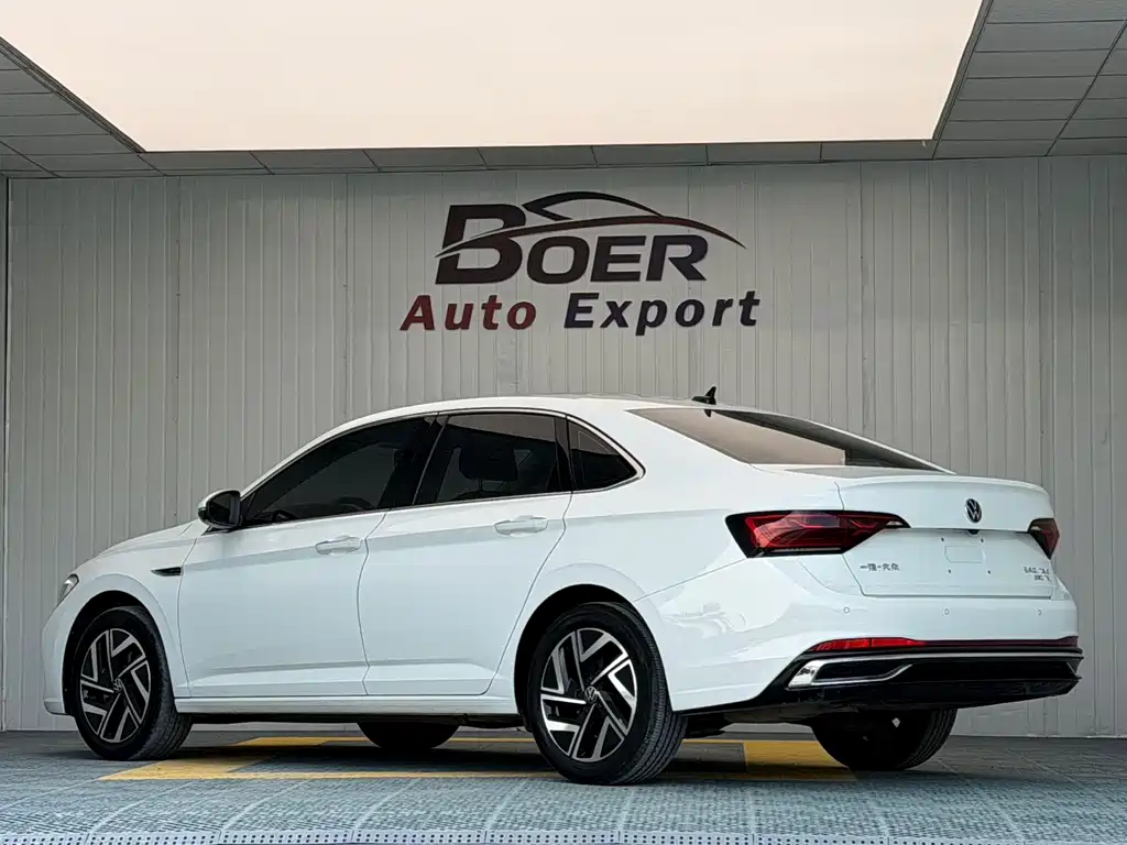 Volkswagen Sagitar 2023