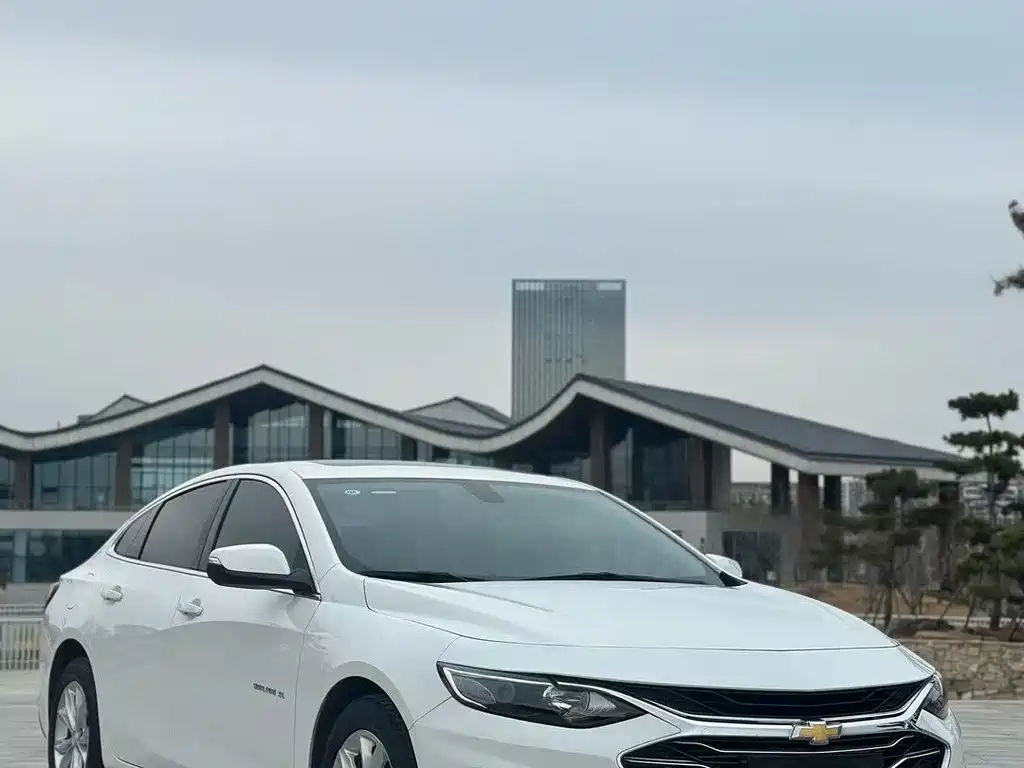 Chevrolet Malibu XL 2022 — фото 3