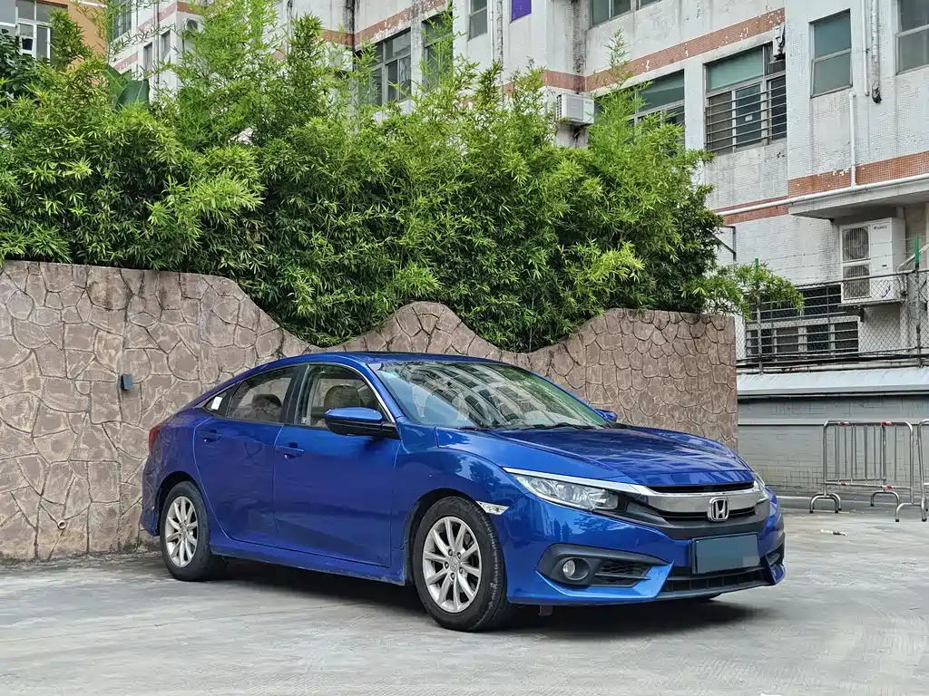 Honda Civic 2017 — фото 3