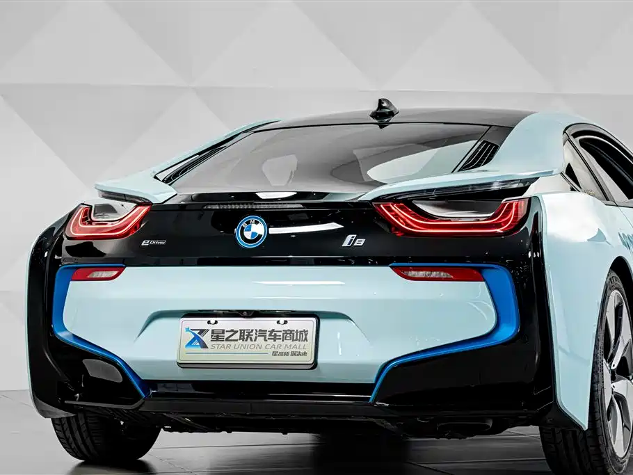 BMW i8 2019 — фото 12