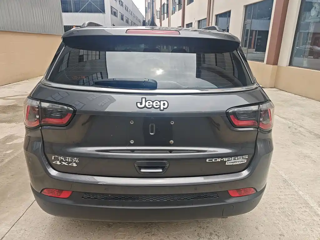 Jeep Compass 2018 — фото 5