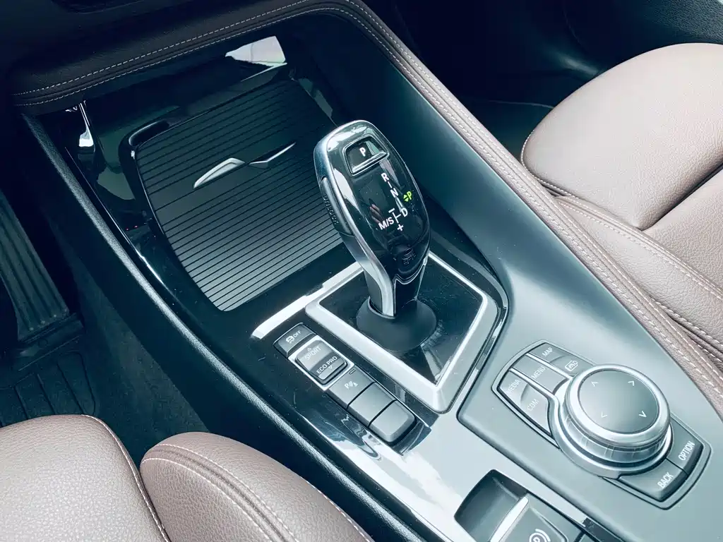 BMW X2 2023 — фото 11