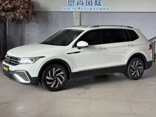 Volkswagen Tiguan L 2022