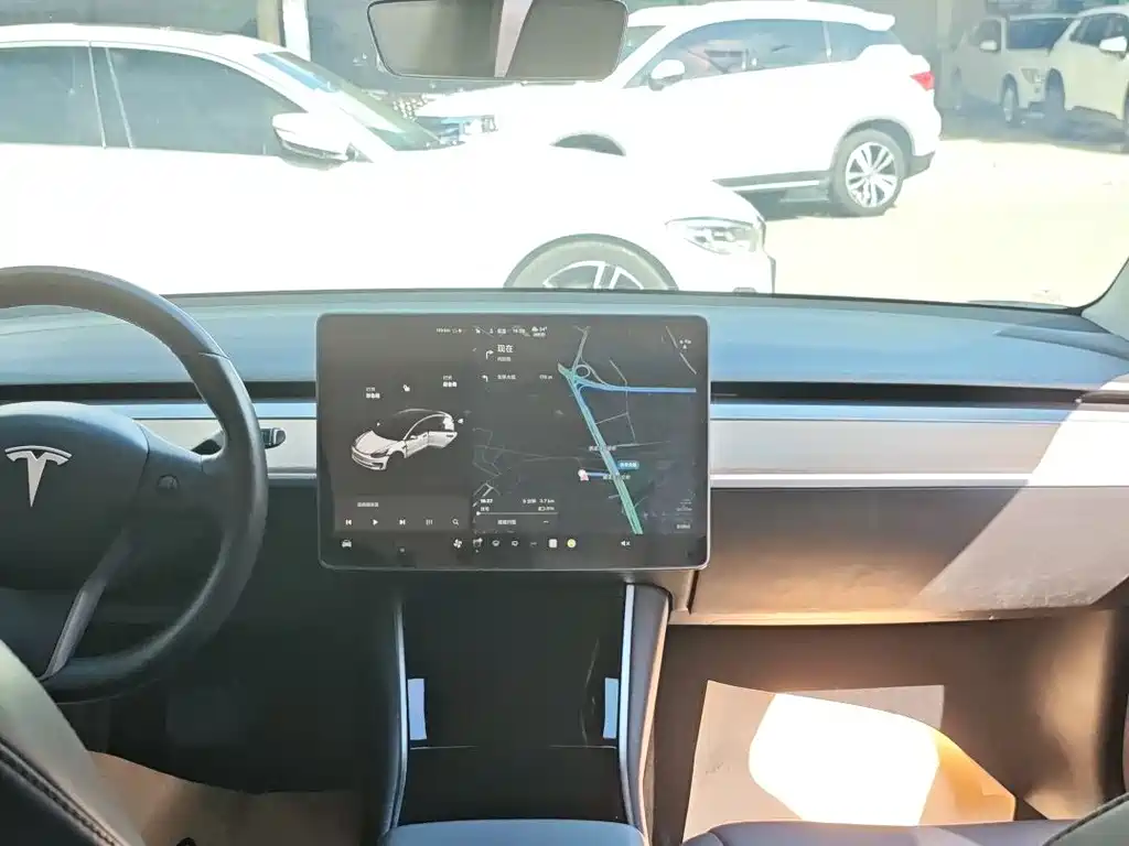 Tesla Model 3 2019 — фото 15