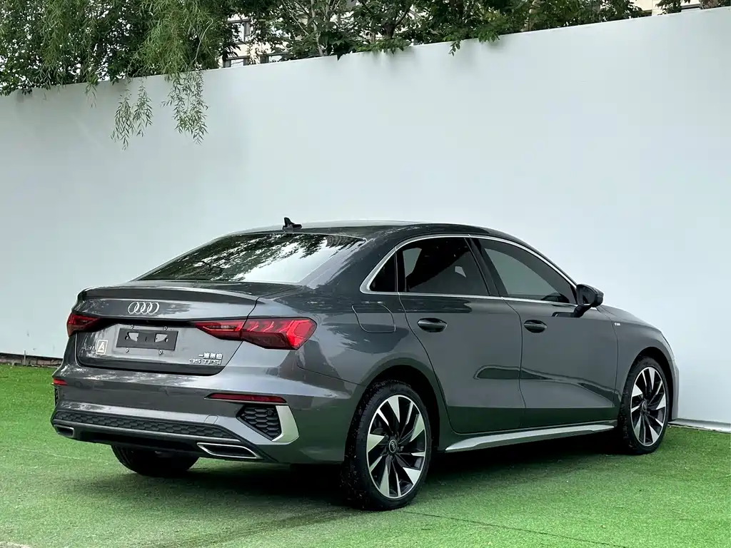 Audi A3 2022 — фото 7
