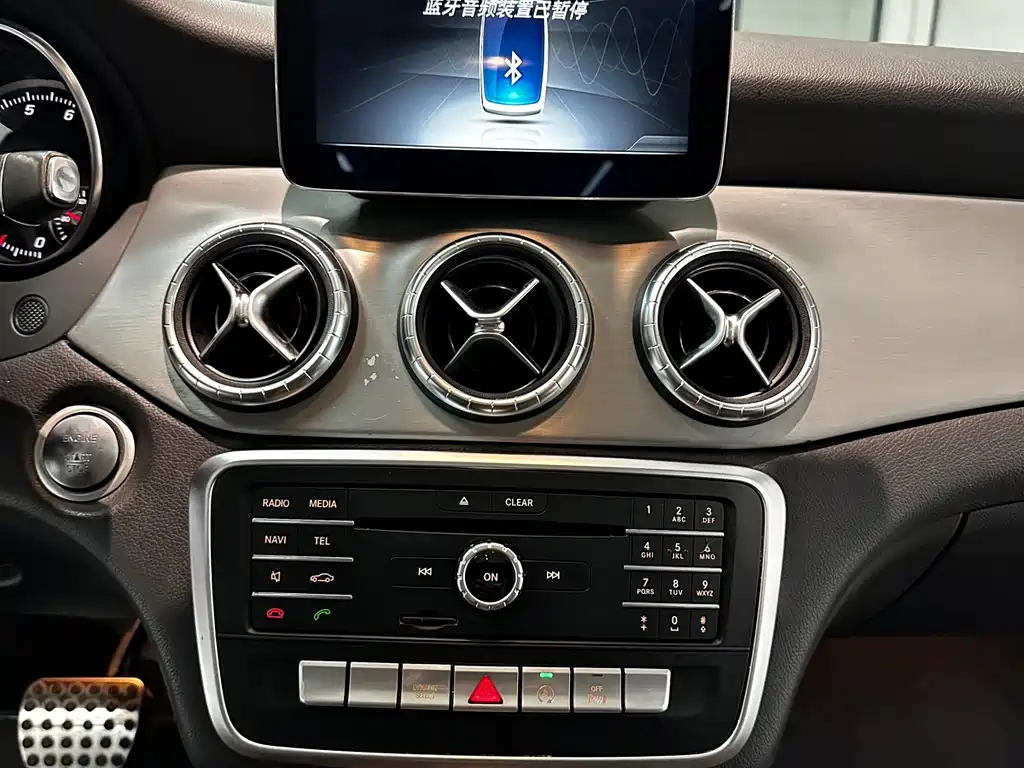 Mercedes-Benz CLA 2017 — фото 11