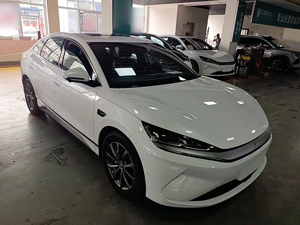 BYD Qin L 2025 — фото 4