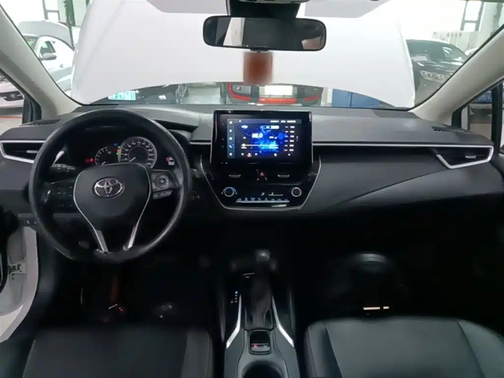 Toyota Corolla 2022 — фото 10